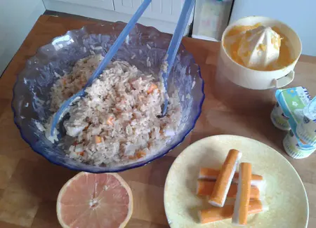 Salade crabe-pamplemousse au riz