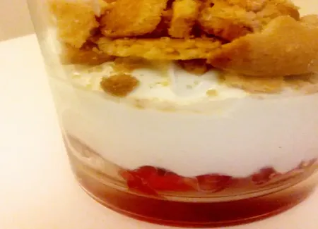 Verrine fraises-grenades