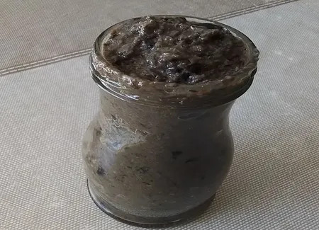 Tapenade d'olives noires à la provençale