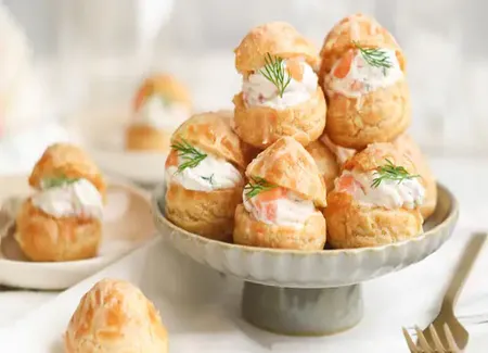 Gougères saumon