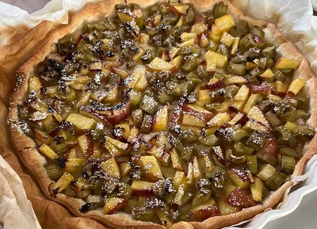 Tarte pêche - rhubarbe