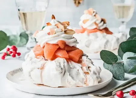 Pavlova aux coings confits