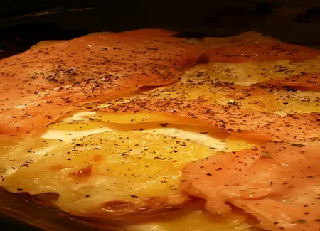 Pommes au four au saumon