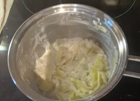 Sauce crémeuse à l'oignon facile