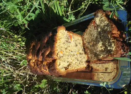 Cake abricots frais et noix