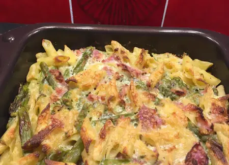 Gratin de pâtes aux asperges vertes