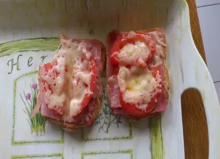 Toasts à la tomate