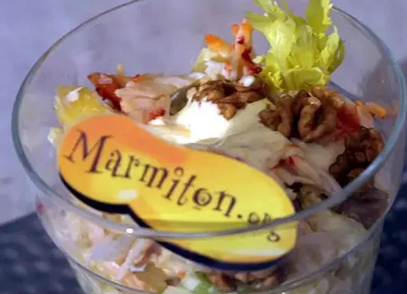 Salade d'ananas au crabe