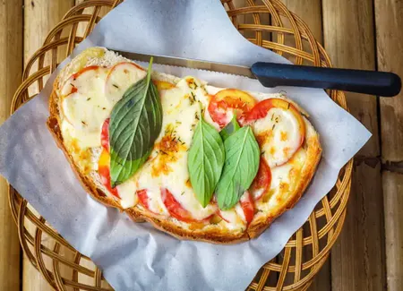 Toasts mozzarella