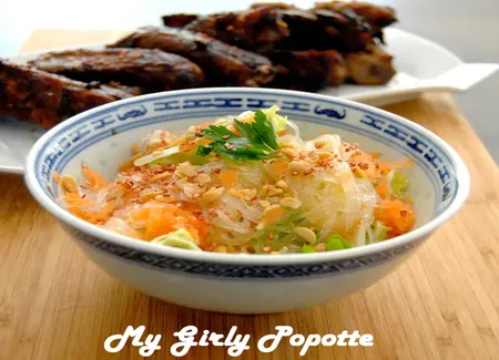 Salade et travers de porc aux saveurs asiatiques