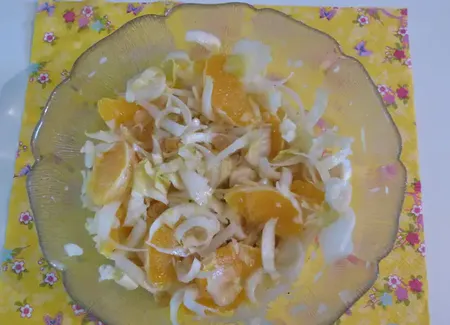 Salade d'endives à l'orange et aux raisins