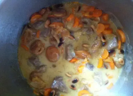 Sauté de veau aux abricots secs