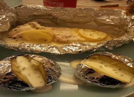 Lotte à la crème et ses pommes de terre au four