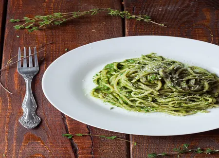 Spaghetti au pesto de courgettes