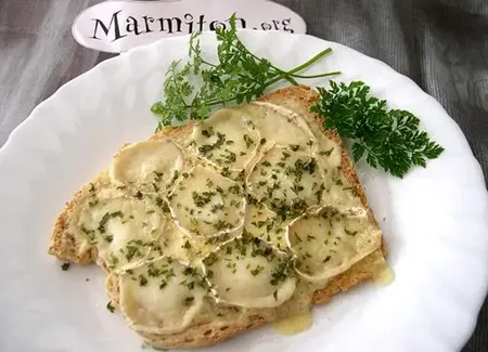 Tartine de fromages au micro-ondes d'elvire