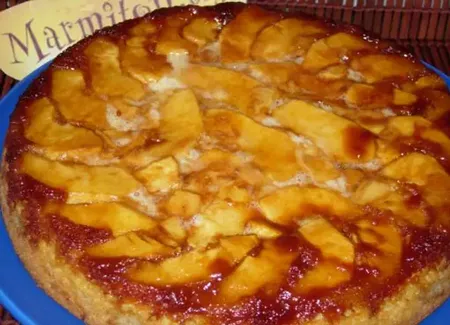 Gâteau aux pommes et aux abricots