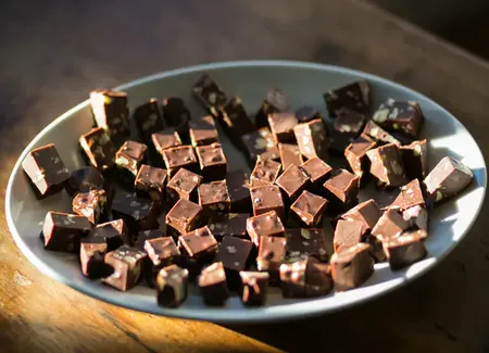 Carrés de chocolat cacahuètes