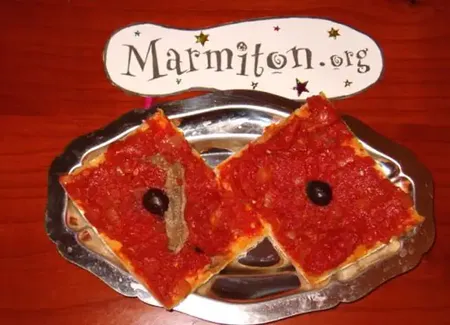 Pissaladière à la tomate (pichade mentonnaise)