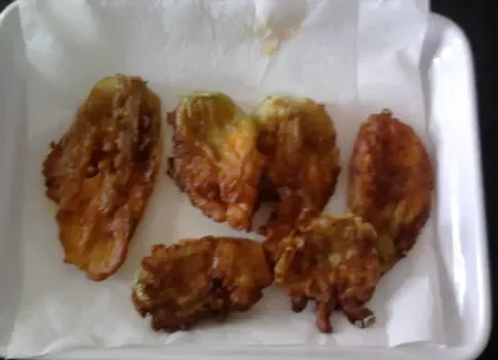Beignets de fleurs de courgettes faciles