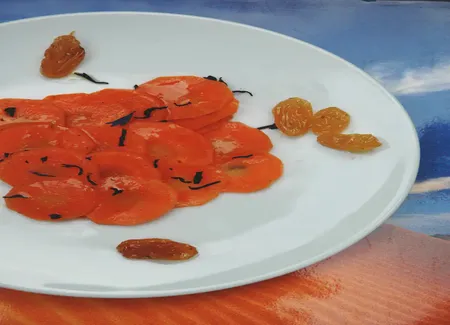Carottes aux raisins secs et aux épices