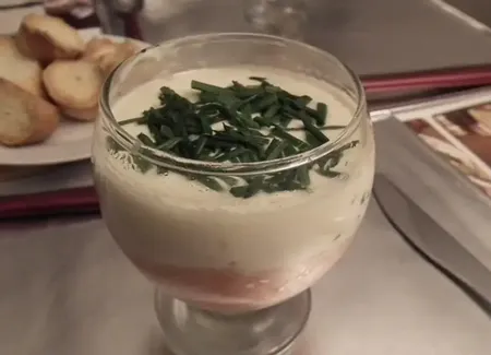 Mousse d'artichauts en chemise de saumon fumé