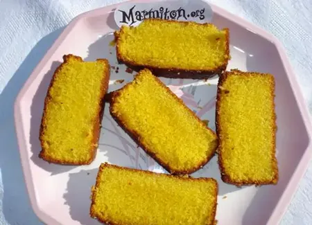 Cake semoule à la muscade et au safran (île maurice)