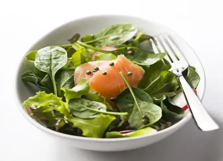 Salade d'épinard au saumon
