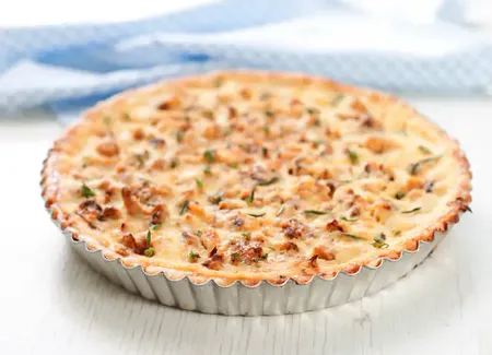 Quiche aux champignons, lardons, gruyère