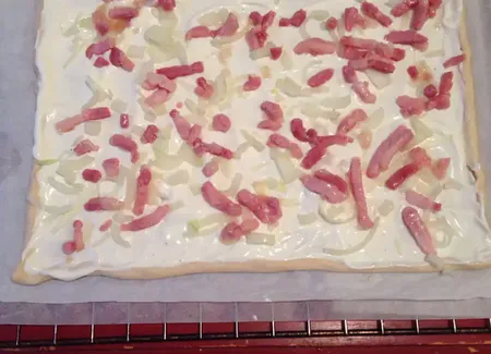 Flammekueche ou tarte flambée (alsace)