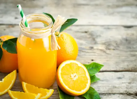 Cocktail de jus de fruits pour les enfants