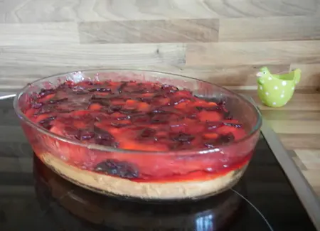 Divin aux prunes et à la pâte d'amande