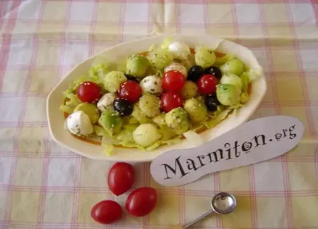 Méli-mélo de melon, mozzarella et avocat