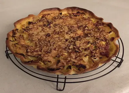 Tarte paysanne au chou et aux lardons