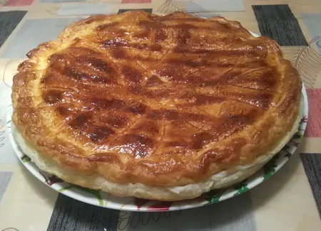 Tourte jambon fromage au madère
