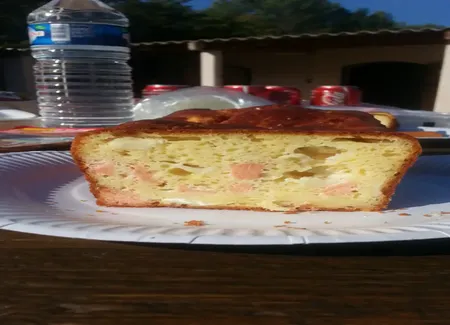 Cake au chèvre et au saumon