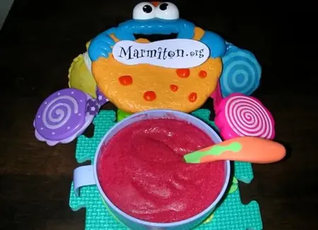 Purée rouge (pour bébé)
