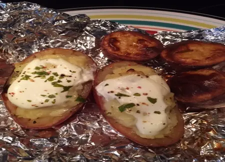 Pommes de terre aux fromages au four