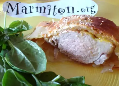 Filet mignon et fondue d'oignon en croûte