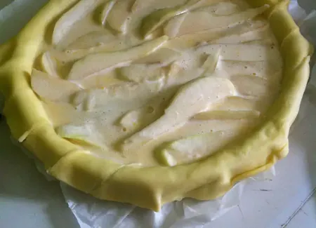 Tarte amandine aux poires