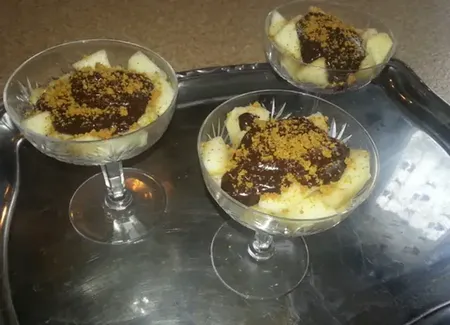 Poire au chocolat, schnaps et spéculos