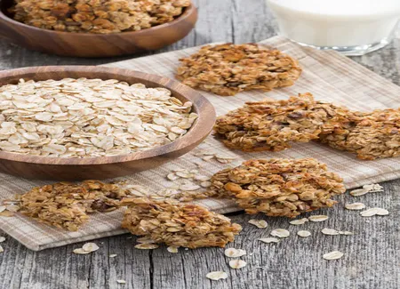 Cookies aux flocons d'avoine, noisettes et raisins