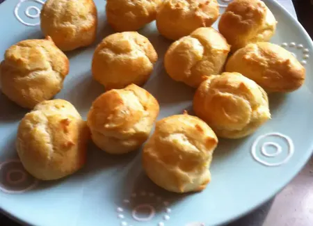 Petits choux fourrés