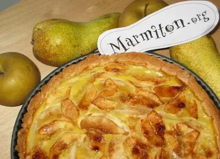 Tarte pommes - poires au lait d'amande