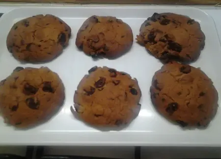 Cookies moelleux au chocolat et raisins secs