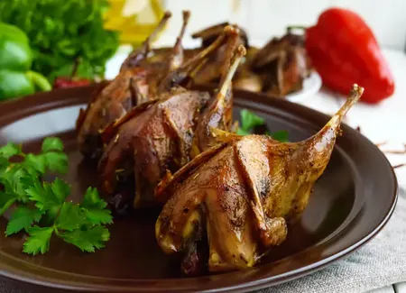 Cailles farcies sauce au porto