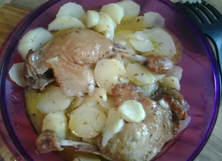 Cuisse de canard confite au vin blanc