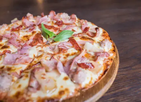 Pizza lardons jambon