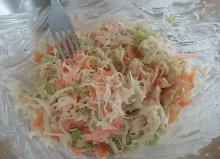 Salade de crudités à la crème fraîche