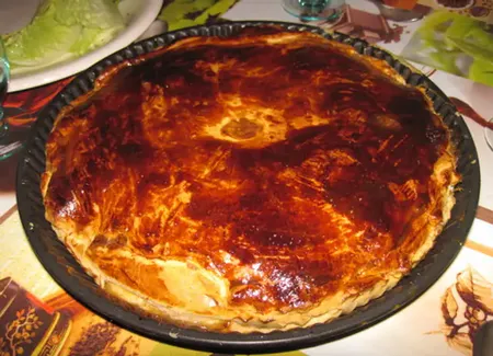 Tourte à la viande et au chévre