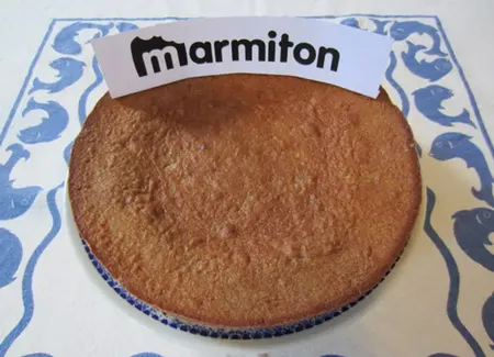 Gâteau à la crème de marrons et aux noix